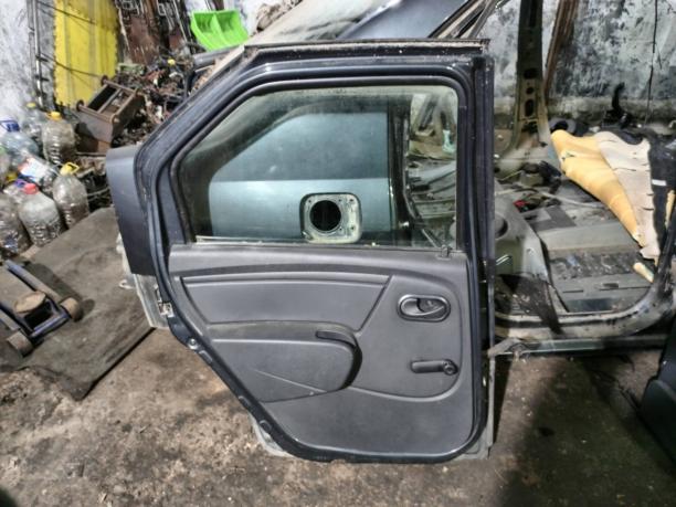 Дверь задняя левая Renault Logan 821017311R