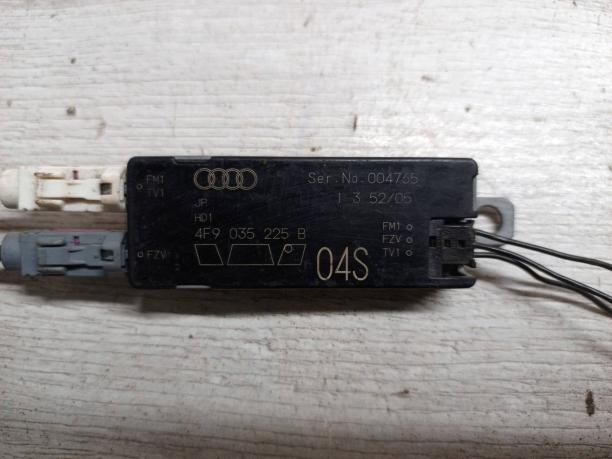 Антенный усилитель Audi A6 C6 / Allroad 4F9035225B