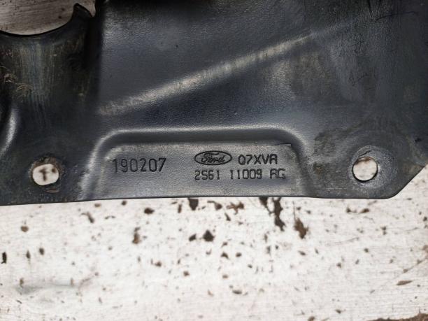 Кронштейн трапеции дворников Ford Fiesta 5 2S6111009AG