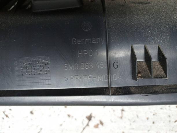 Обшивка багажника Volkswagen Golf Plus 5M0863459G