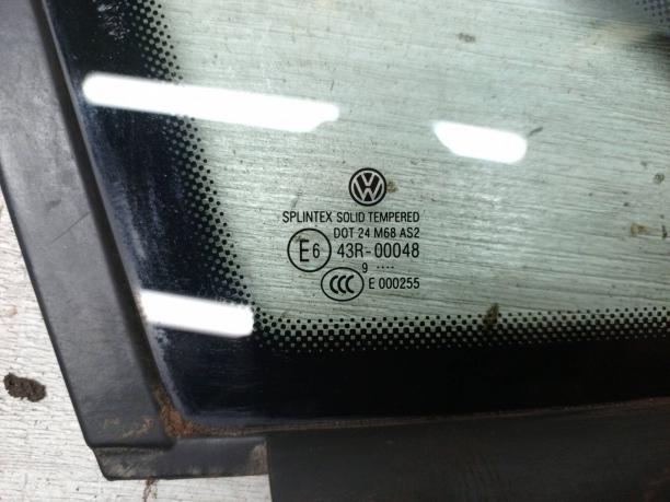 Стекло боковое правое Volkswagen Golf Plus 5M0845412B