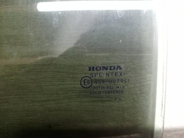 Стекло задней левой двери Honda CR-V 2 73450SCAA00