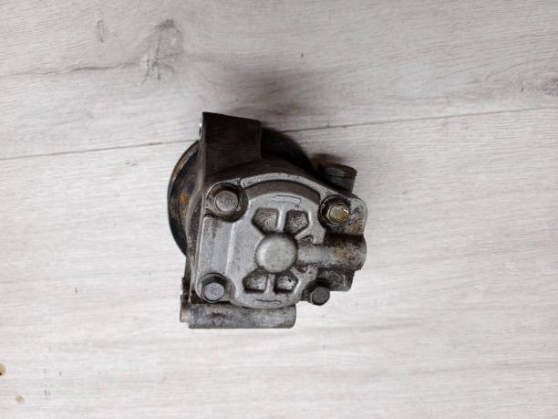 Насос гидроусилителя Ford 7G913A696AA