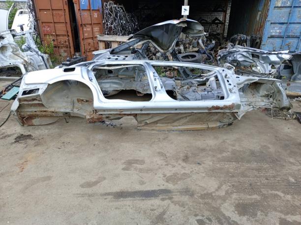 Кузов правая часть Ford Mondeo 4 седан 