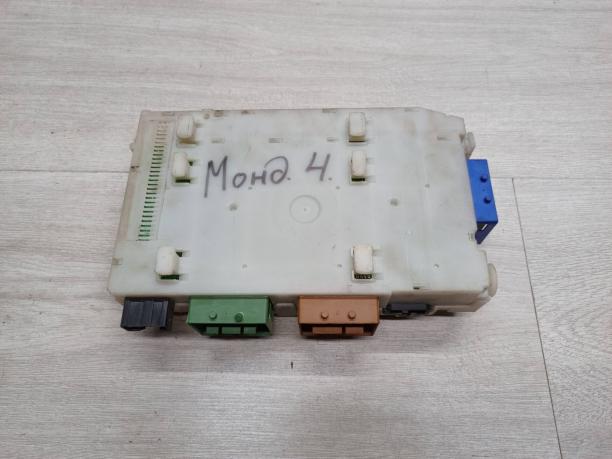 Блок предохранителей Ford 7G9T14A073DB