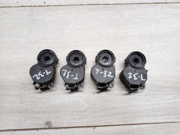 Моторчик заслонки печки Qashqai J11 / X-Trail T32 277304BC0A