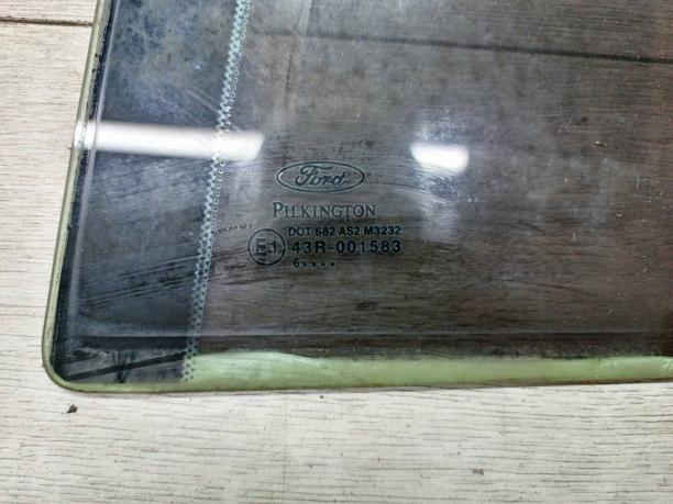 Форточка задней правой двери Ford Fusion 1253750
