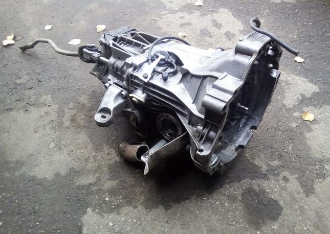 КПП (механика) Audi 80 B3/B4 012301103H