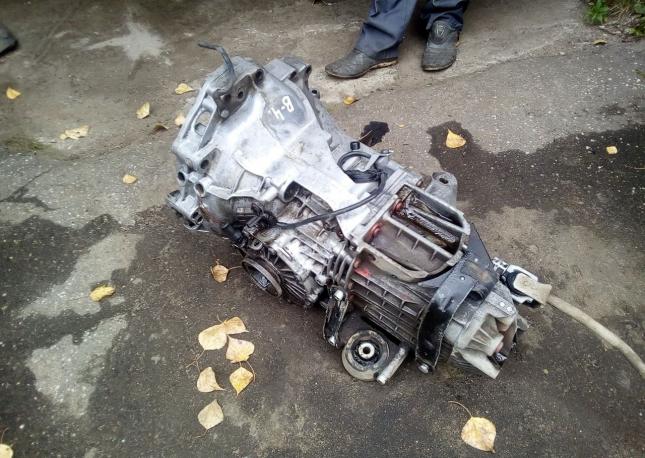 КПП (механика) Audi 80 B3/B4 012301103H