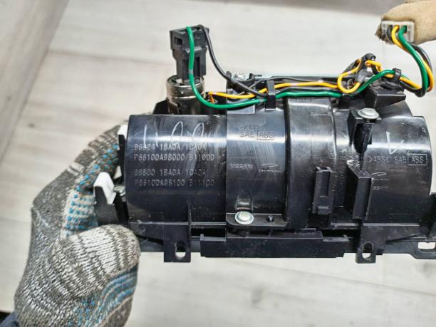 Пепельница передняя Infiniti QX70/FX S51 96924-1BA1A