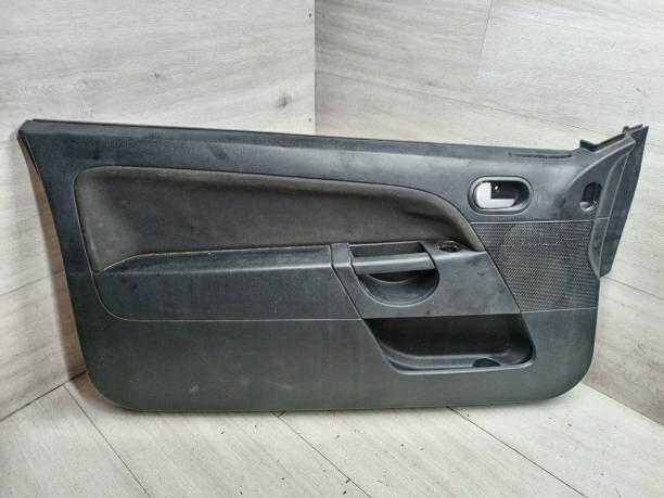 Обшивка двери передней левой Ford Fiesta 5 1374720