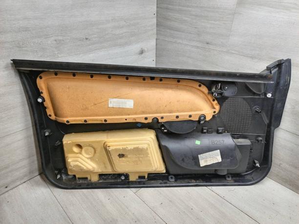 Обшивка двери передней правой Ford Fiesta 5 1374681