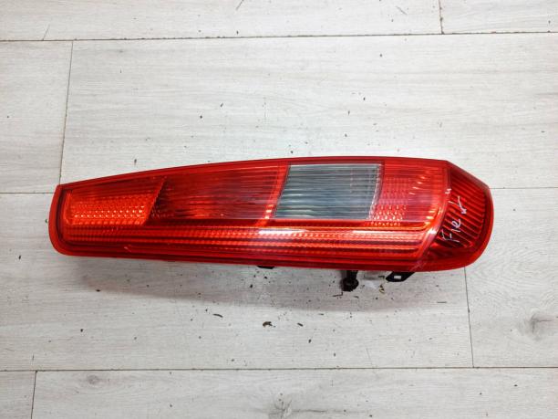 Фонарь задний левый Ford Fiesta 5 2S5113A603BA