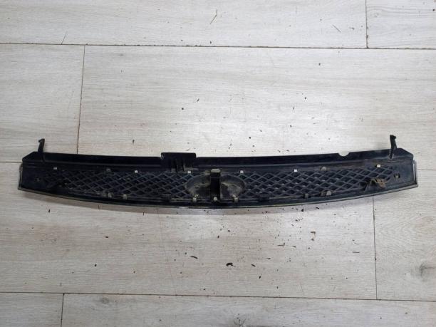 Решетка радиатора Ford Fiesta 5 2S618200BGW
