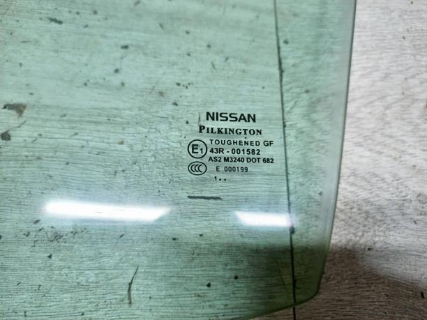 Стекло передней левой двери Nissan Qashqai J10 80301JD000