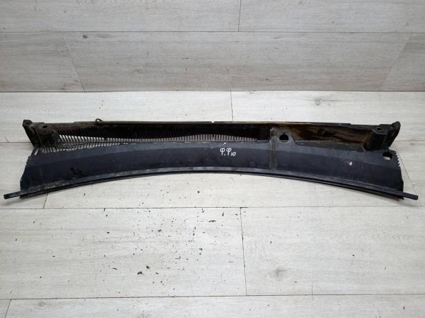 Водосток лобового стекла (жабо) Ford Fusion 1619369