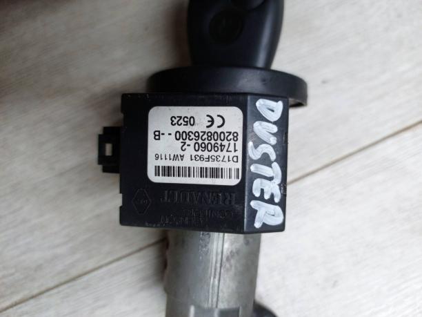 Замок зажигания Renault Duster 7701471220