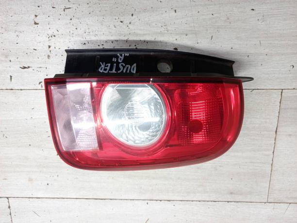 Фонарь задний правый Renault Duster 265500033R