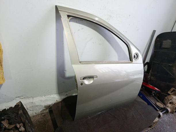 Дверь передняя правая Renault Duster КОРОЗИЯ 801006719R