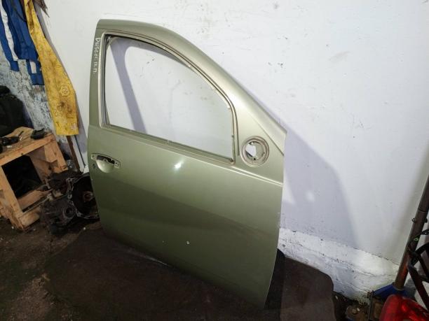 Дверь передняя правая Renault Duster КОРОЗИЯ 801006719R