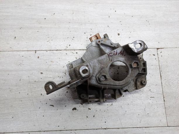 Кронштейн КПП Renault Symbol 8200111335