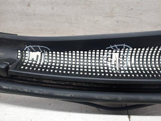 Водосток лобового стекла (жабо) Kia Cerato 2 86150-1M000