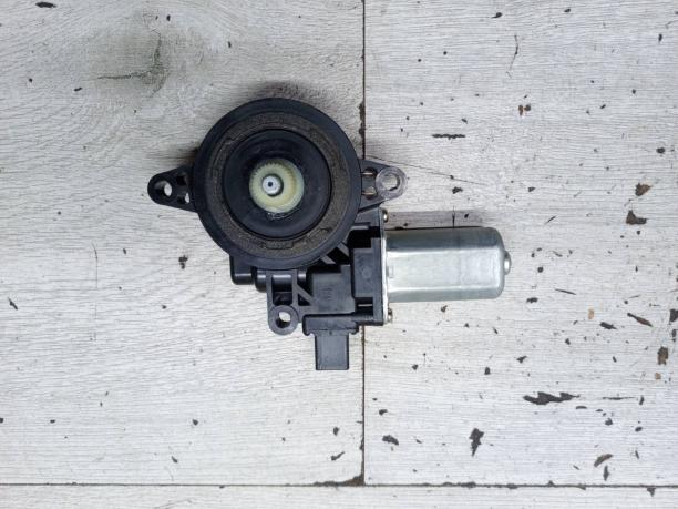 Моторчик стеклоподъемника ПП Mazda D651-58-58XB