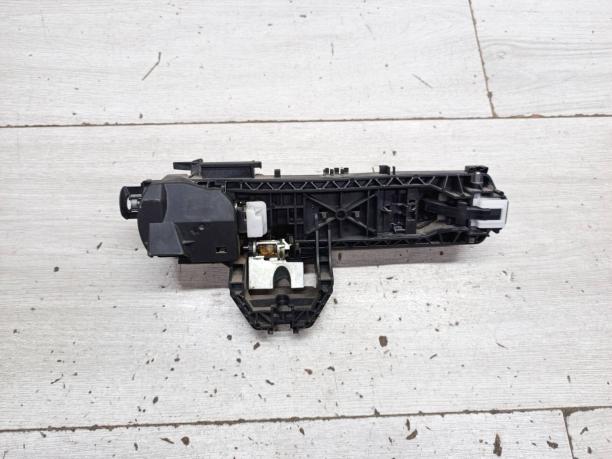 Ручка двери передней левой Mercedes W166 ML/GLE 2047601534