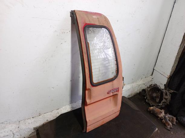 Дверь багажника правая Volkswagen Caddy 6K9827146A