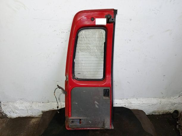 Дверь багажника правая Volkswagen Caddy 6K9827146A