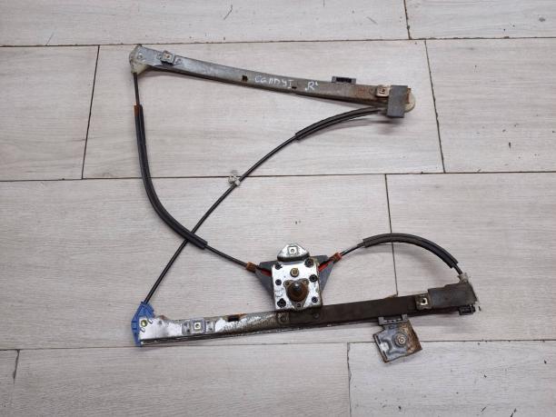 Стеклоподъемник передний правый Volkswagen Caddy 6K4837402M