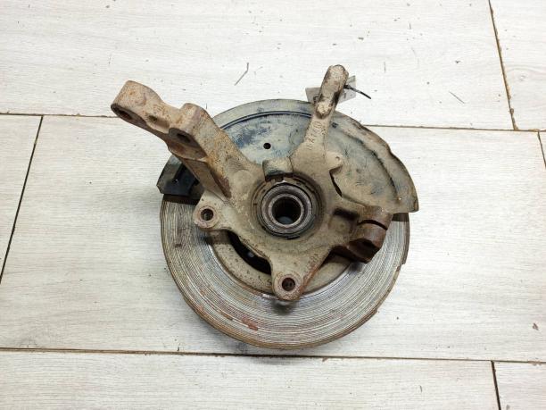 Кулак передний правый Nissan Almera G15 400144AA0A