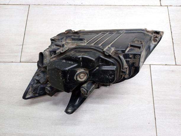 Фара правая Ford Focus 2 1483060