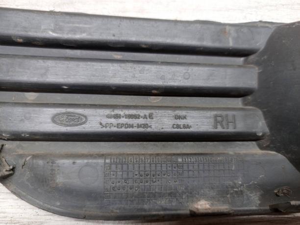 Решетка бампера правая Ford Focus 2 4M5119952AE