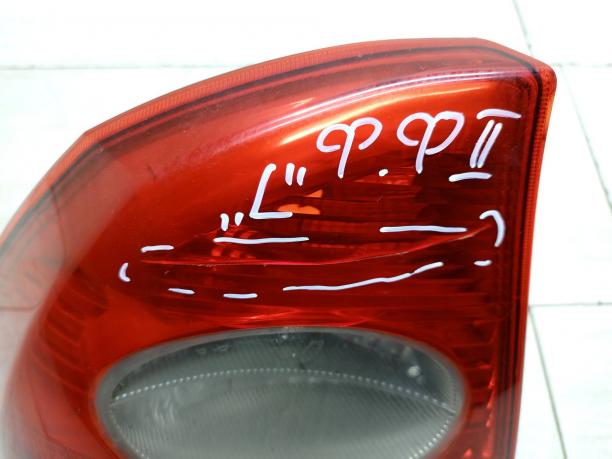 Фонарь задний левый Ford Focus 2 1333834