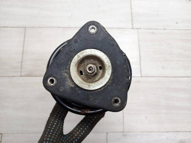 Стойка передняя левая Ford Focus 2 / C-Max 1595298