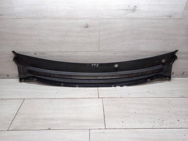 Водосток лобового стекла (жабо) Ford Focus 2 4M51A02216AG