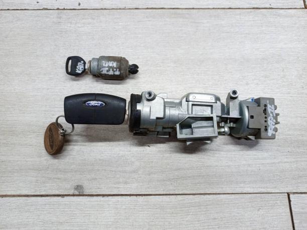 Замок зажигания Ford Focus 2 3M513F880AC