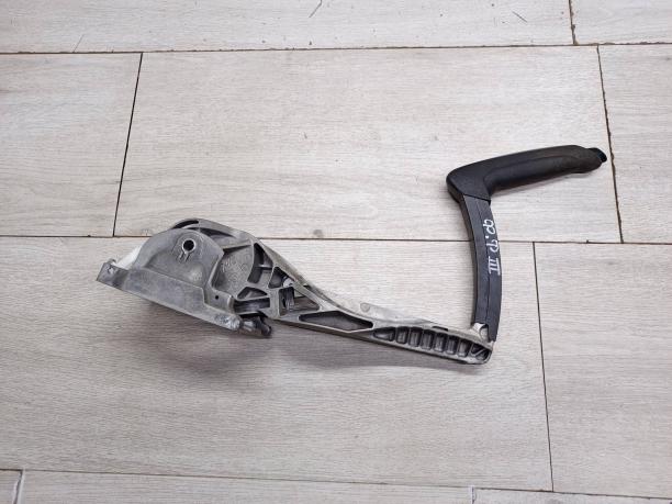 Рычаг стояночного тормоза Ford Focus 3 1736659