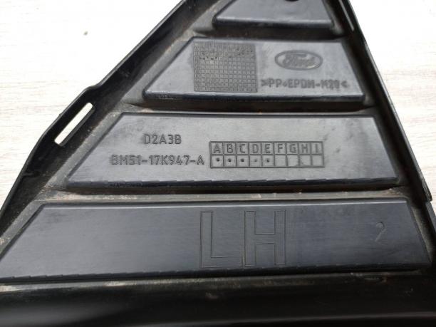 Решетка бампера левая Ford Focus 3 BM5117K947AC