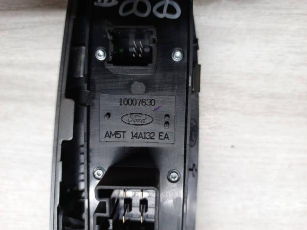 Блок управления стеклами Ford Focus 3 AM5T14A132EA