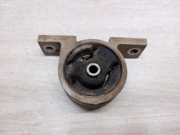 Опора двигателя передняя Nissan 11270-95F0A