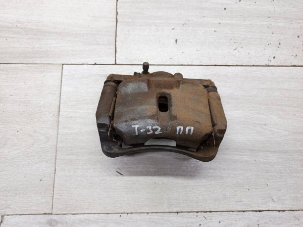 Суппорт передний правый Nissan X-Trail T32 41001-4BA0A
