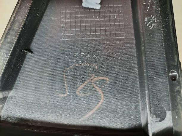 Накладка двери задней правой Nissan X-Trail T32 82234-4CL0A