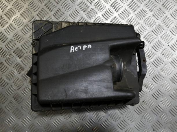 Корпус воздушного фильтра Opel Zafira B/Astra H 13273413