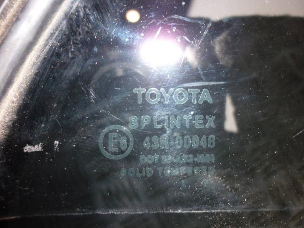 Форточка (стекло) задняя правая Toyota Avensis 2 9812305050