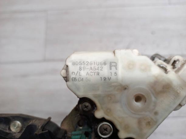 Замок двери передней правой Nissan Almera N16 805025M500