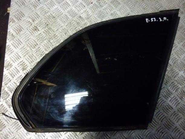 Стекло кузовное глухое правое BMW X5 E53 51368402620