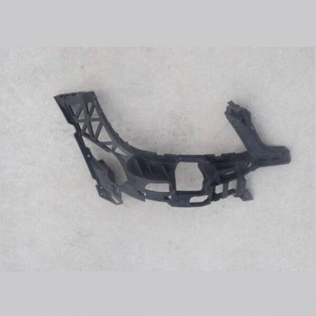 Mercedes W204 Кронштейн бампера правый A2048854265