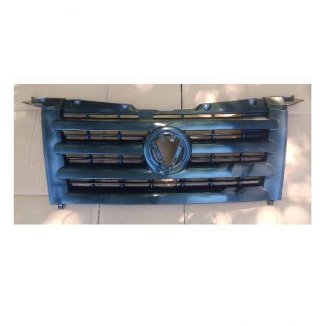 VW Crafter Решетка радиатора черная 2E0853653